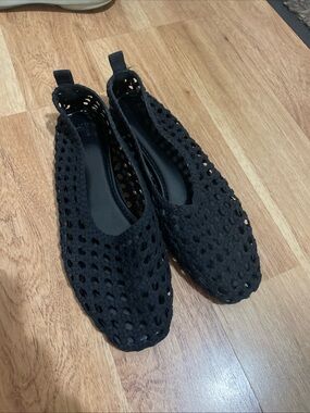 H&M Black Crocheted Slip-On Flats